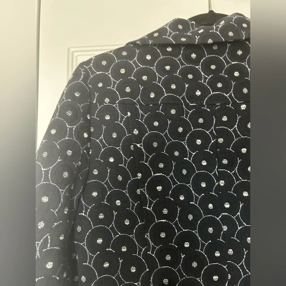Classiques Entier Women’s Preppy Navy Blue and Cream Retro Inspired Blazer